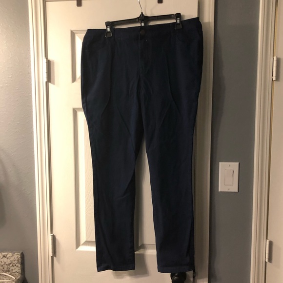 Navy slim pants - Picture 2 of 3